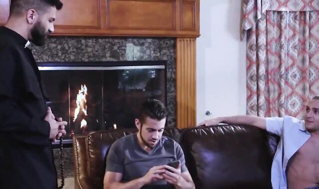 Startled firm 2 Dad help Us W AdamRamzi DanteColle & CalvinBanks