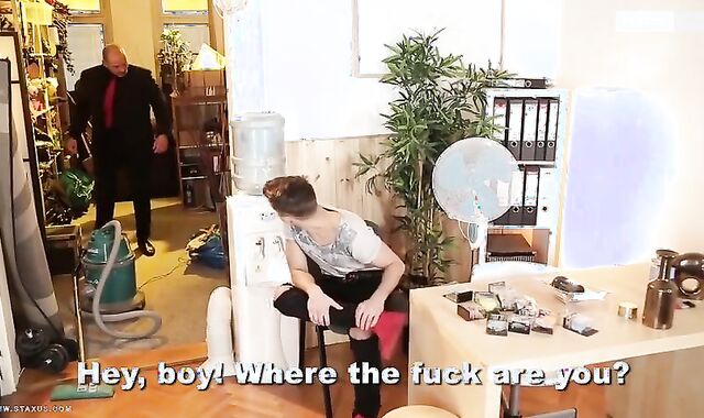 lewd Bodybuilder And His Real fuck stick