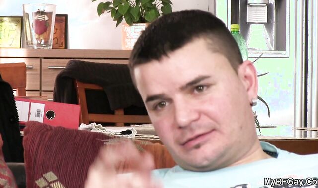 This Wifey Detects That Her man Is faggot