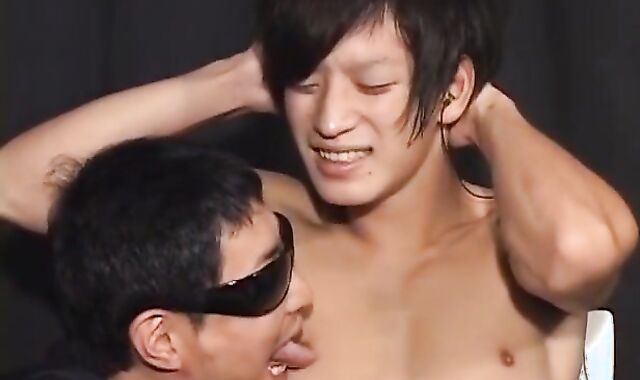 Asian Mannato deepthroat job