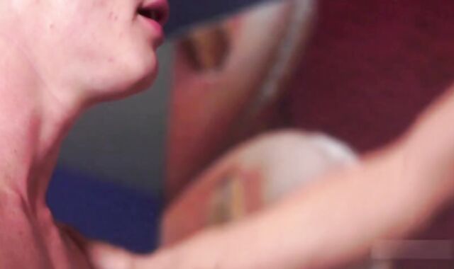 LucaVisconti - OH TRAVIS! (Trio grasping 3Somes)