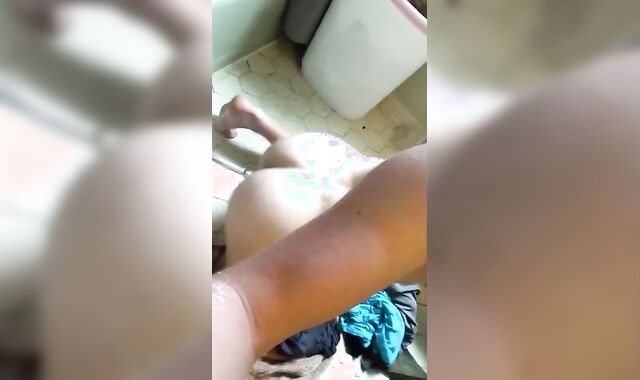 Twink's Solo Play with Dildo and Spanking
