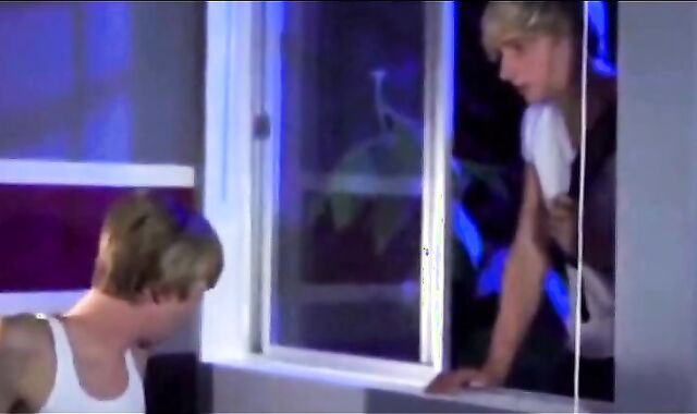 grubby Platinum-Blonde teenie gets plumbed