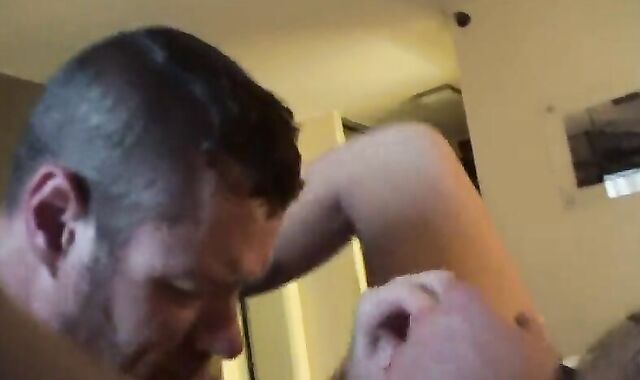 Damon DeepDish - Vignette six