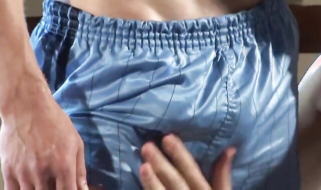 Romanian pulverizing Rock-Hard