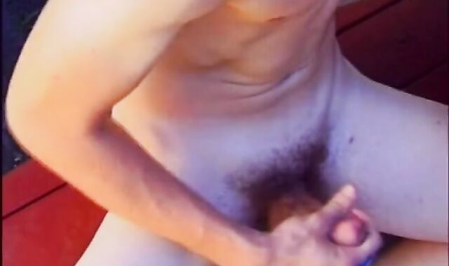 Exhibtionist faggot folks Inserting ten-Pounder In assfucking