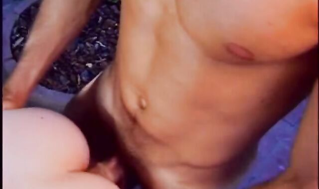 Exhibtionist faggot folks Inserting ten-Pounder In assfucking