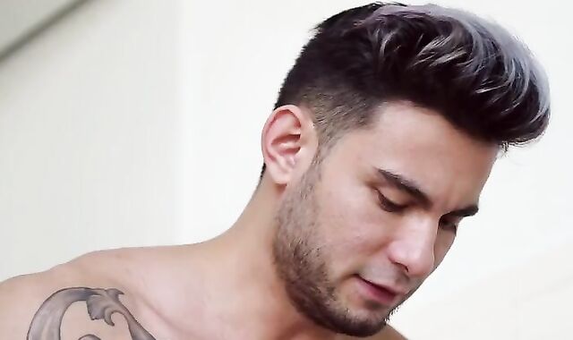 Ricky Roman ravages Jae Roze