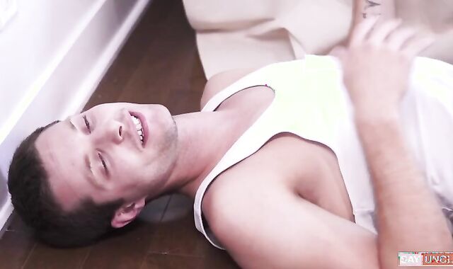 Benjamin Blue & Ace Quinn - Crush compete