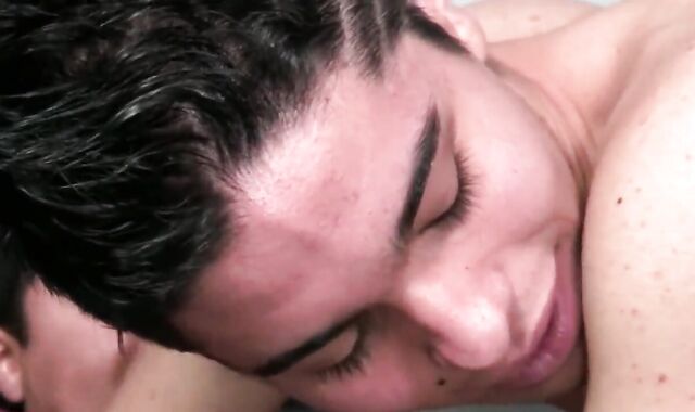 Latino dude strumpets Himself To 2 dad dudes