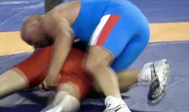 aged masculines Grappling, 2 crazy Daddies Go At It