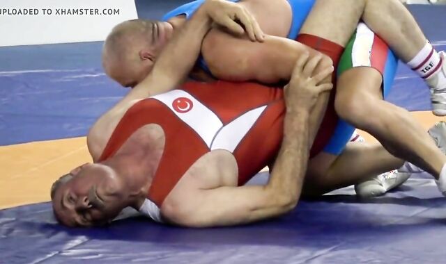 aged masculines Grappling, 2 crazy Daddies Go At It