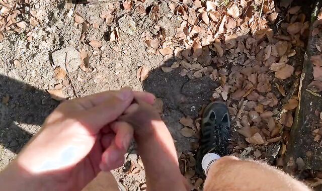 sextoy Have Fun In Forest