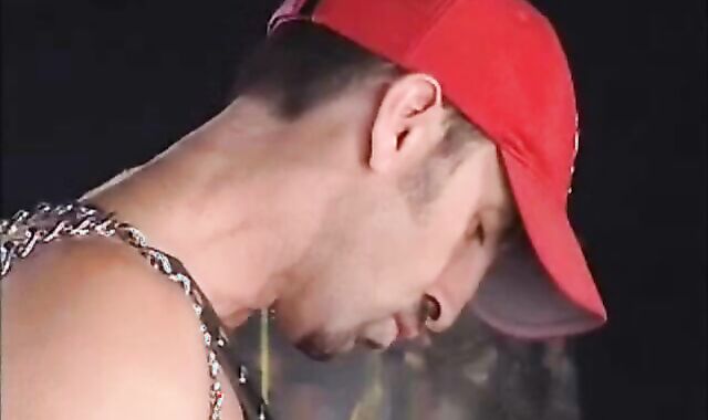 Knuckle And faux-cocks