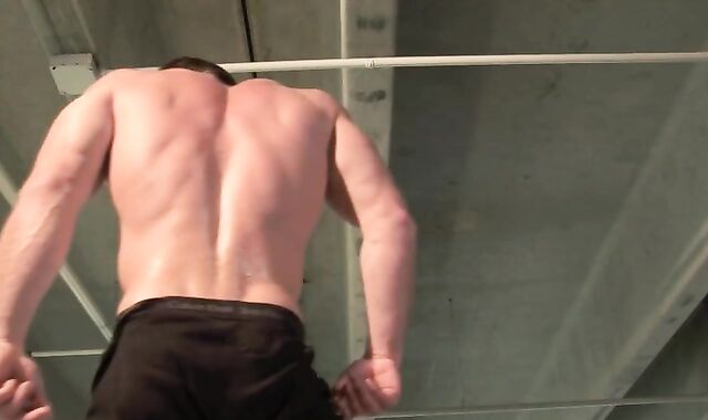 muddy Ben Kieren Apartment Solo, shaggy Muscle