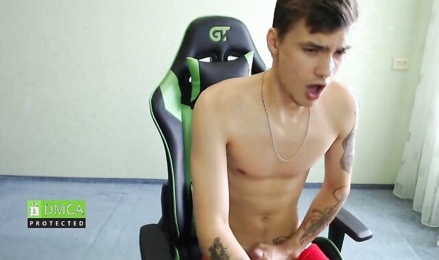 20yo playgirl Ernest Jerks With XXL Fountain Of man gravy