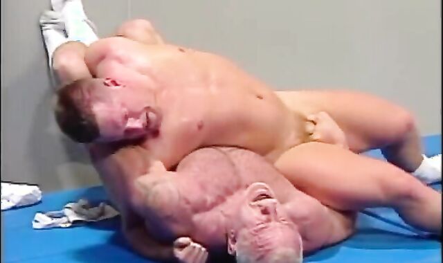 Brett Akers Grapples John Mangoss