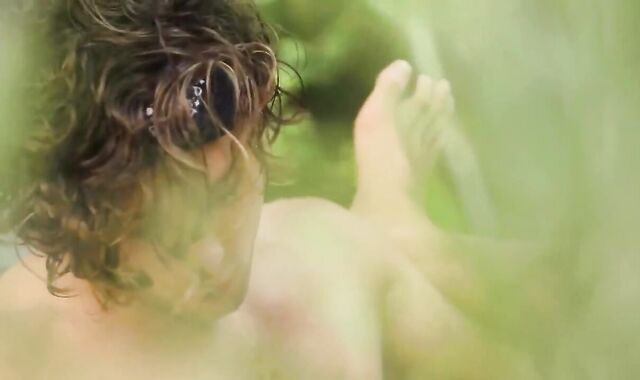 young Muscle masculines humid