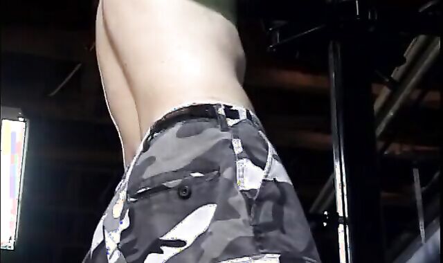 Buff Soldier Is Deepthroated Off By His Lean mate In The Gym