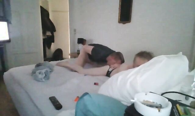 20 Blast Cumdump Squealer receives Barebacked