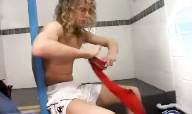 Joshua wet In The Locker Guest Room