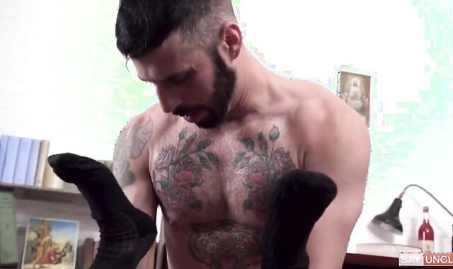 Carter Ford, Daddy Romeo (without a condom).