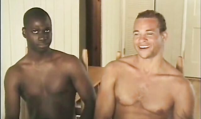 Baise Dans La Piscine