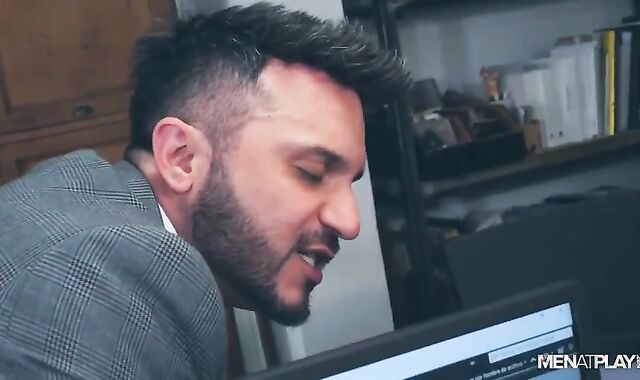 Voyeurism Camera Operator (Kike Gil, Leo Rosso)