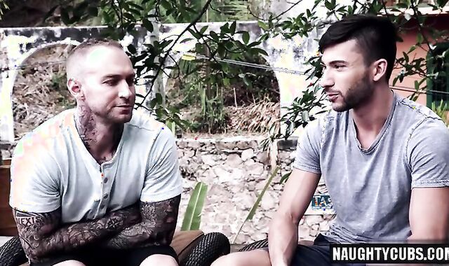 Tat faggot Spin Flop And money-shot