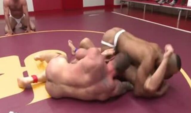 Dirk Caber Struggling