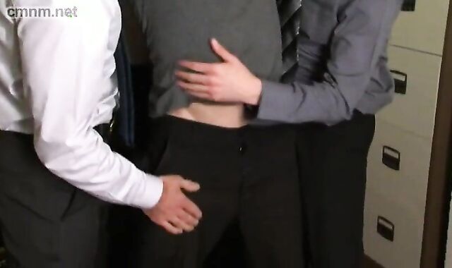 Gripping Hetero Body