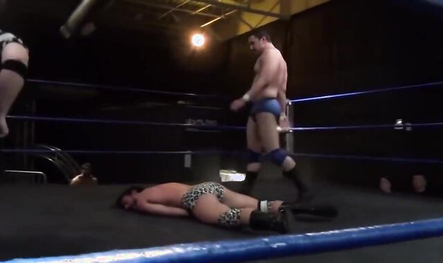 enthralling Grappling masculines: Reeves Vs Vine