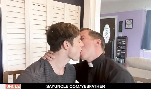 Taylor Reign blows Dad Parker