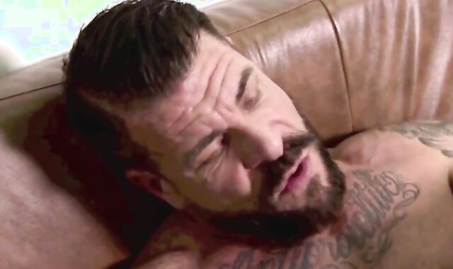 Dad Has A ample wang!.mp4