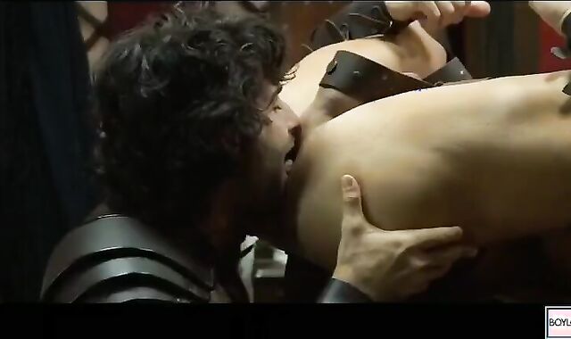 Spartan faggot bonks