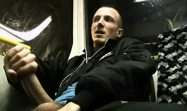 two masculines Having dirty delectation In German Tram