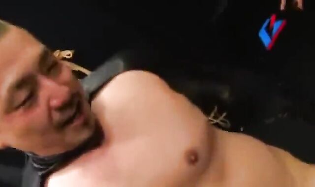 queer Hunk nailing 017