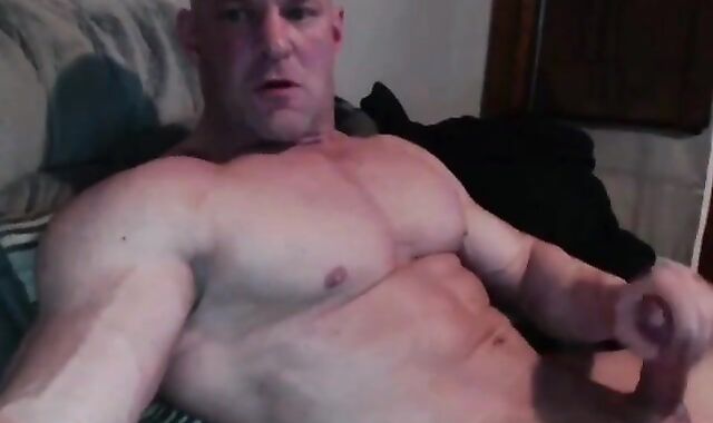 giant dad Muscle God