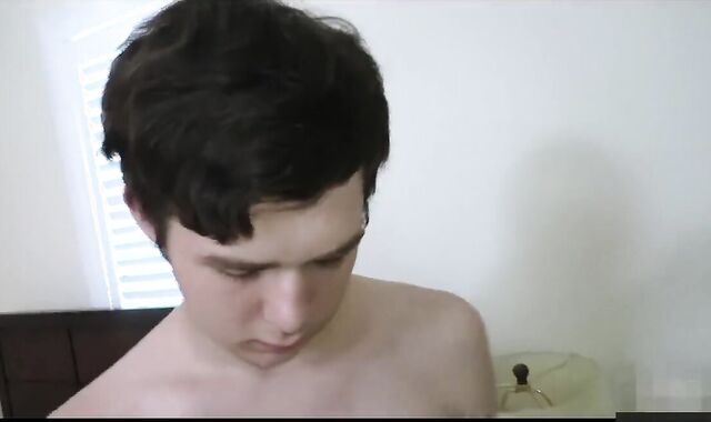 Le Boyfriend Père Qui Sodomise Et Ouvrent Le Trou Du Cul De Son-In-Law Boyfriend Fils!!!