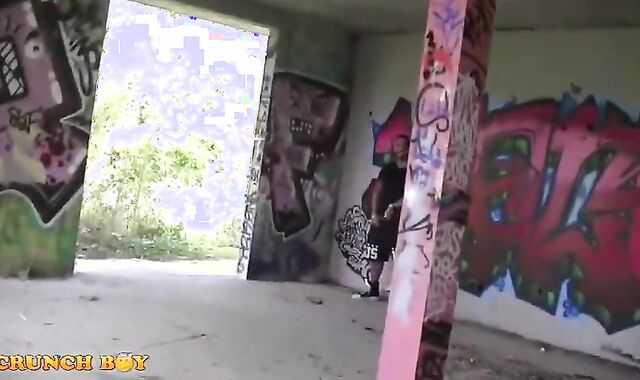 Viktor Barebacks A muscular ash-blonde