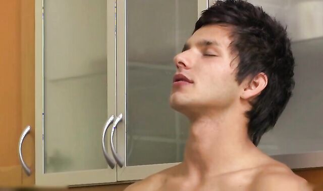 love glove Free-For-All -  Marc Ruffalo