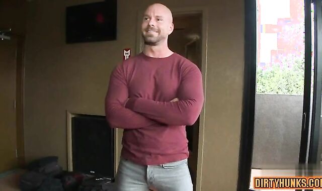 Muscle fag strapped And fuckpole mayo blast