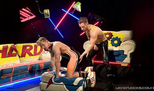 Darius & Nick In Condom