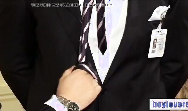 Bodyguard pulverizing Officer fellow