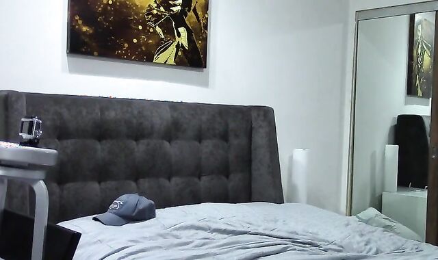 pummeling European twink