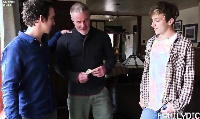 The largest Family dick 19