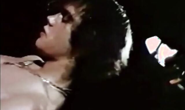 The_grease_monkeys_1978_part_4