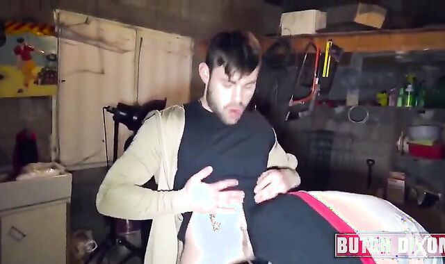 Ricky Blue In Warenhouse