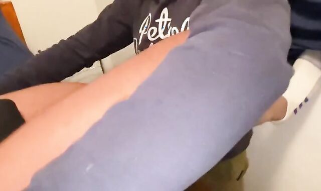 FETICHE, OFERECI DINHEIRO PARA UM CARA