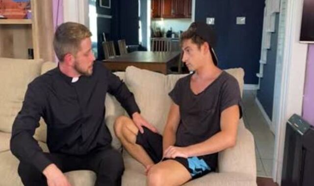 'youthfull Catholic youngster Confess across Hookup'